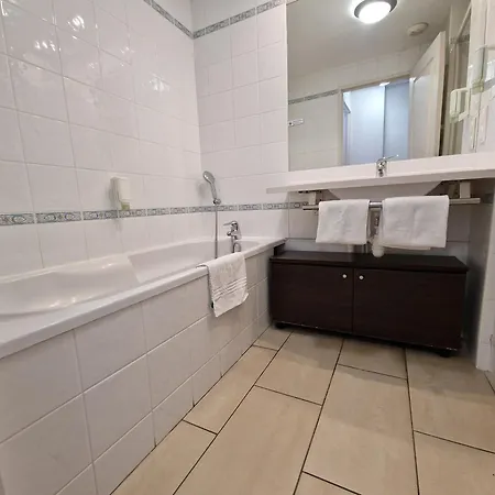 Confortable - Proche Du